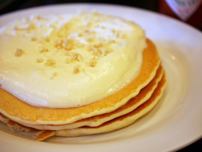 「ブーツ＆キモズ」でマカダミアナッツクリームパンケーキとオムレツ食べたよ／ハワイ カイルア