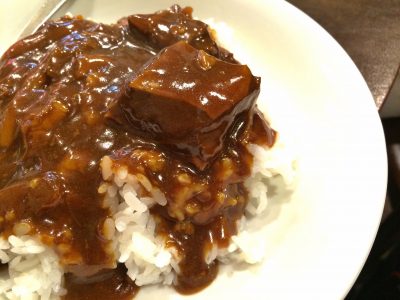 横浜中華街「保昌」で牛バラカレーを食べて来ました