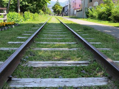 北海道 小樽 旧手宮線跡 廃線となった今も線路沿いを散歩可能