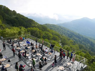 北海道 星野リゾート リゾナーレトマム トマムのシンボルとなっている高層ホテル