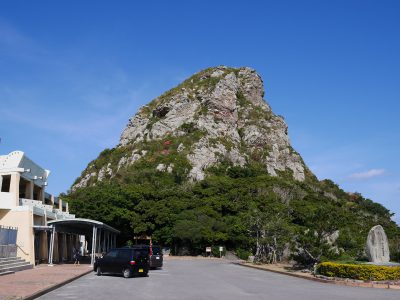 沖縄 伊江島のシンボル城山(たっちゅー)に登ってみた