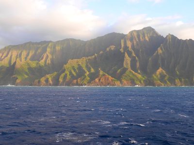 カウアイ島ナ・パリ・コーストを海上から見たよ！／プライド・オブ・アメリカで巡るハワイ4島クルーズ！#26
