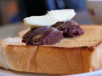 朝ごはんに「深山のカフェ食堂」のあんバタートースト＆コーヒー食べたよ！／岡山県玉野市