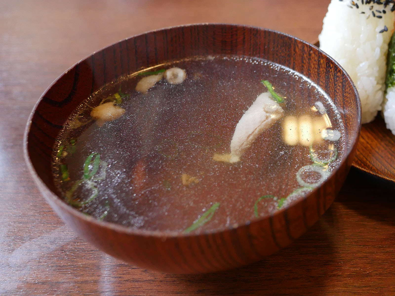 「一鶴」屋島店でひなどりの骨付鳥、おむすび、かわ酢を食べたよ！／香川県高松市