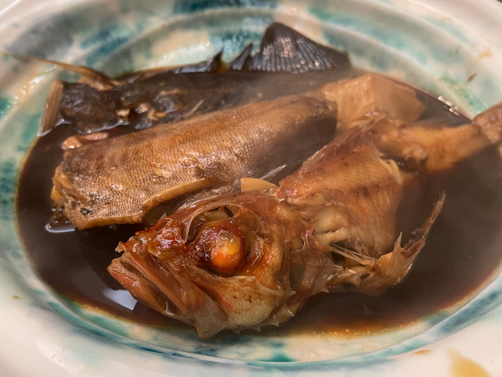 横浜 馬車道にある日本料理屋「新田」さんでランチしたよ！親子丼、唐揚げ、煮魚定食！