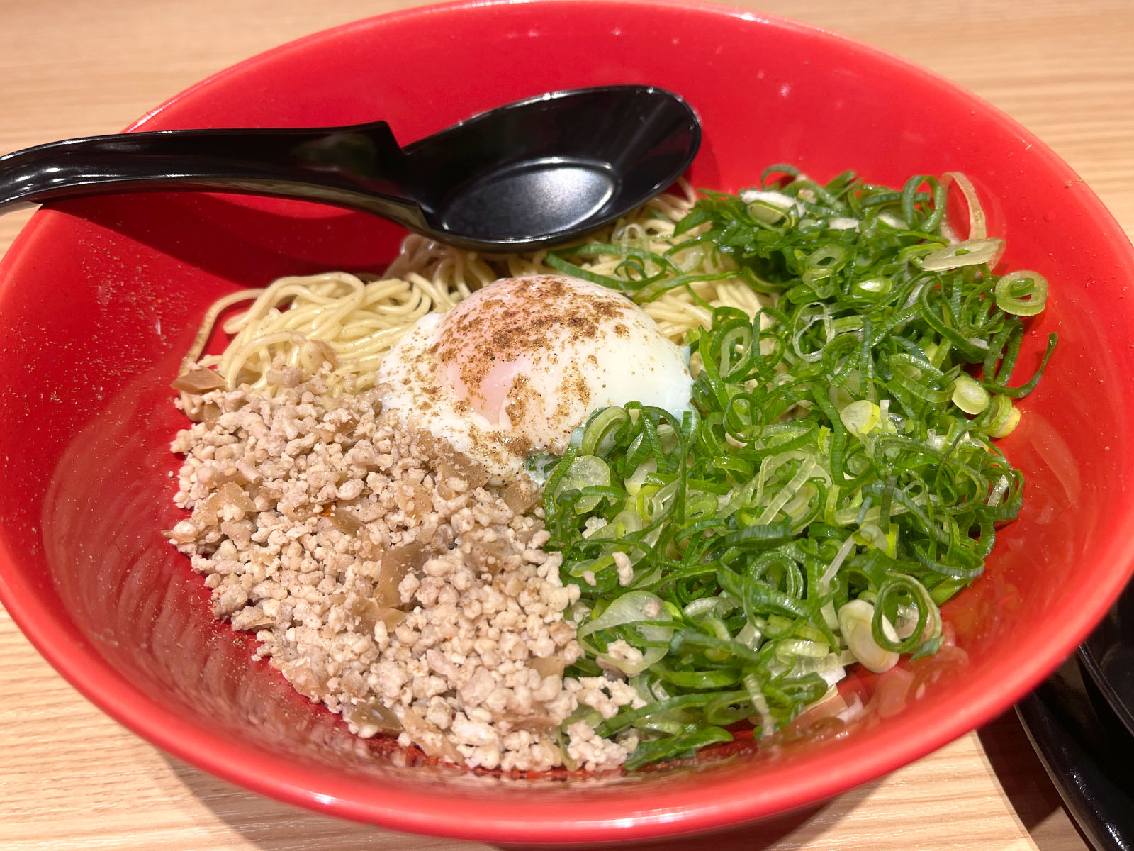 宮島口etto内の「広島ラーメン椛(もみじ)」で広島らーめんと汁なし担々麺を食べた！／広島県廿日市