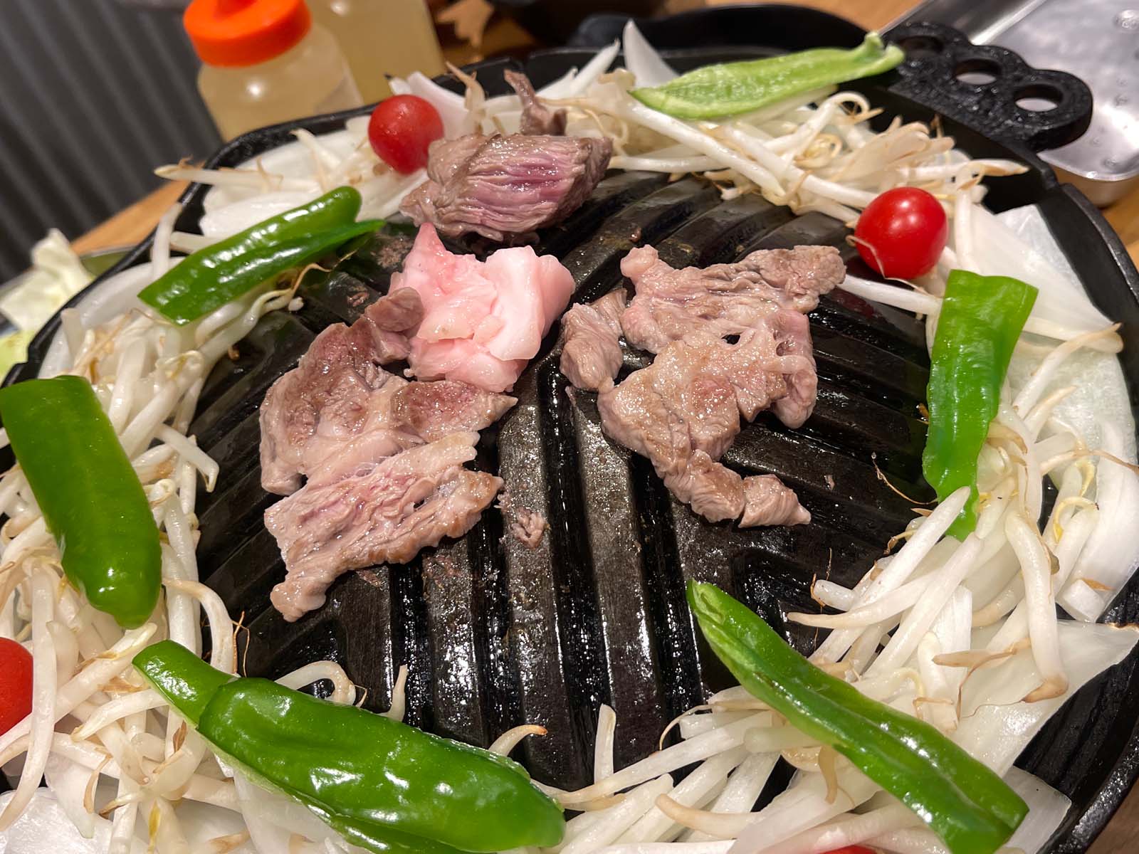 大衆ジンギスカン酒場 東京ラムストーリーで生ラム、ラムチョップ食べた！／横浜関内