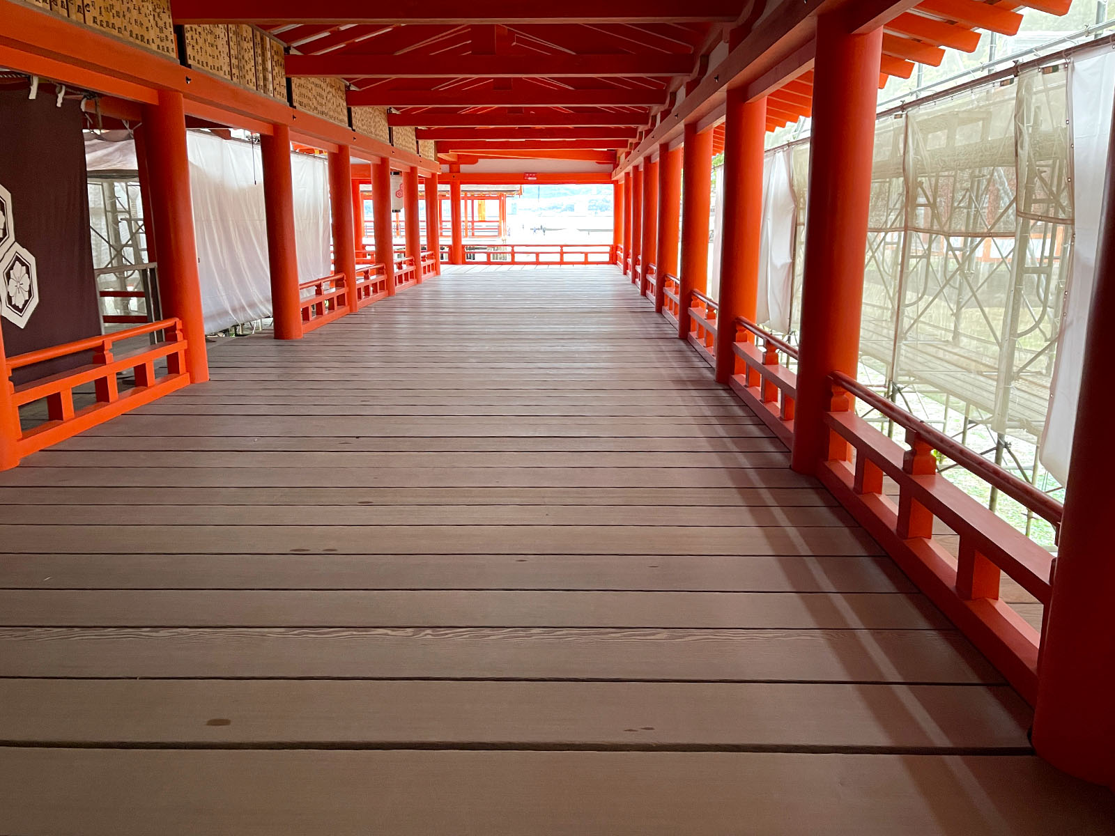 宮島にある国宝・世界遺産 厳島神社の大鳥居の近くまで行ってみたよ！／広島県廿日市