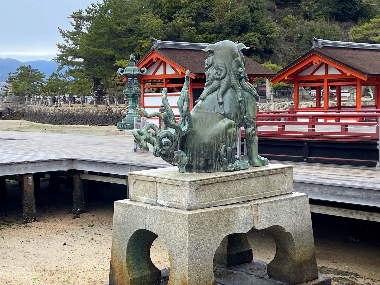 宮島にある国宝・世界遺産 厳島神社の大鳥居の近くまで行ってみたよ！／広島県廿日市