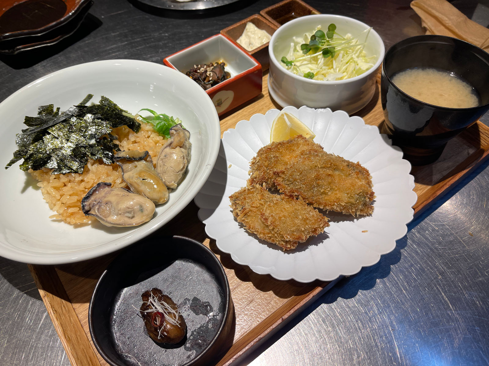 宮島の「牡蠣屋」でカキフライ、かきめし、焼き牡蠣食べたよ！／広島県廿日市