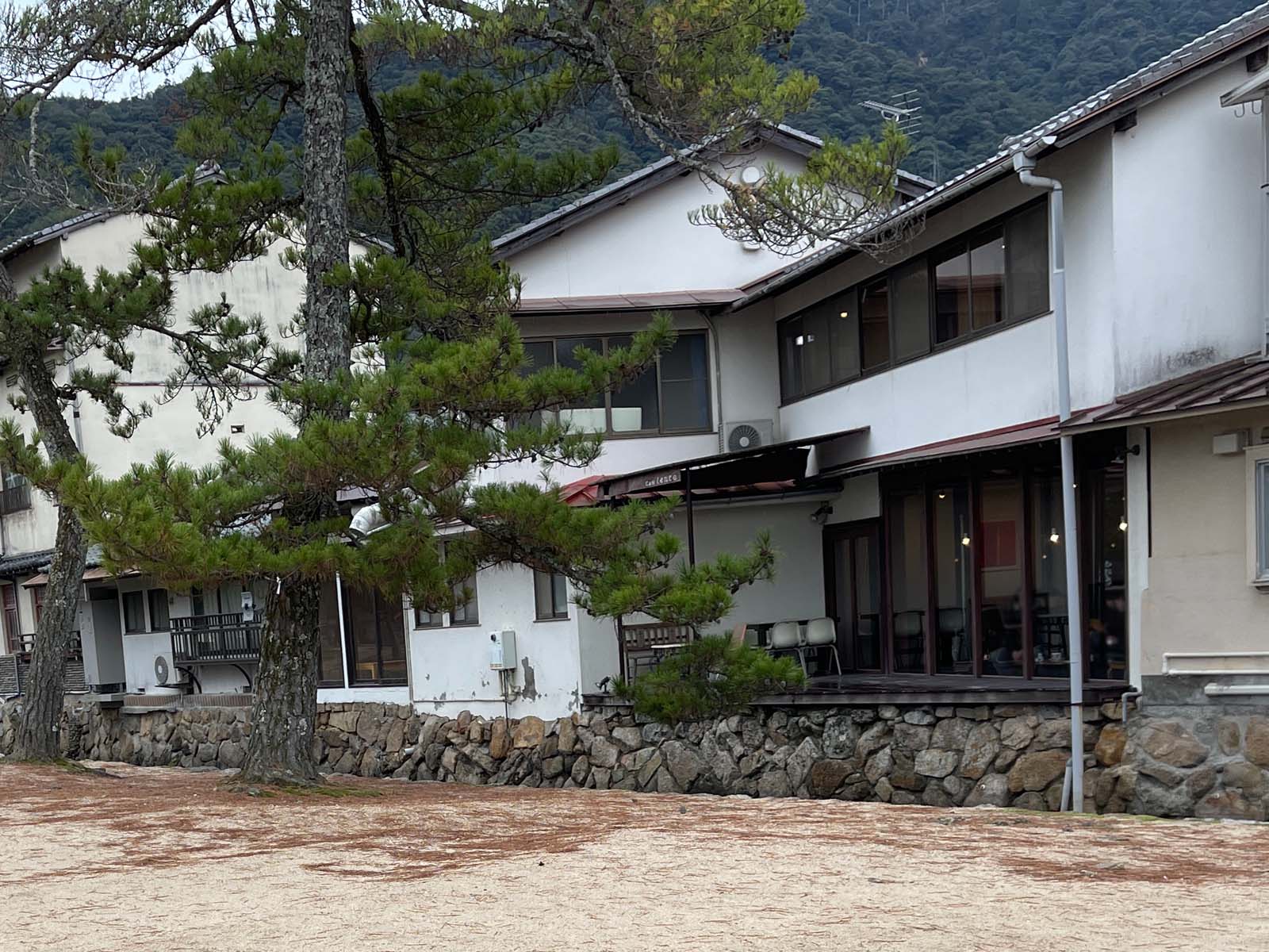 宮島のカフェ レンテでアールグレイ・珈琲・チーズケーキを食べたよ／広島県廿日市