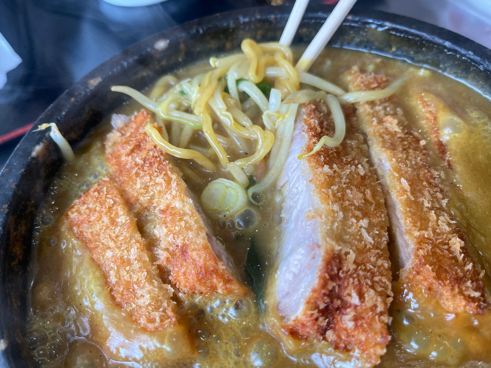 味の大王 総本店で元祖カレーラーメンと石鍋カツカレーラーメン食べた／北海道苫小牧