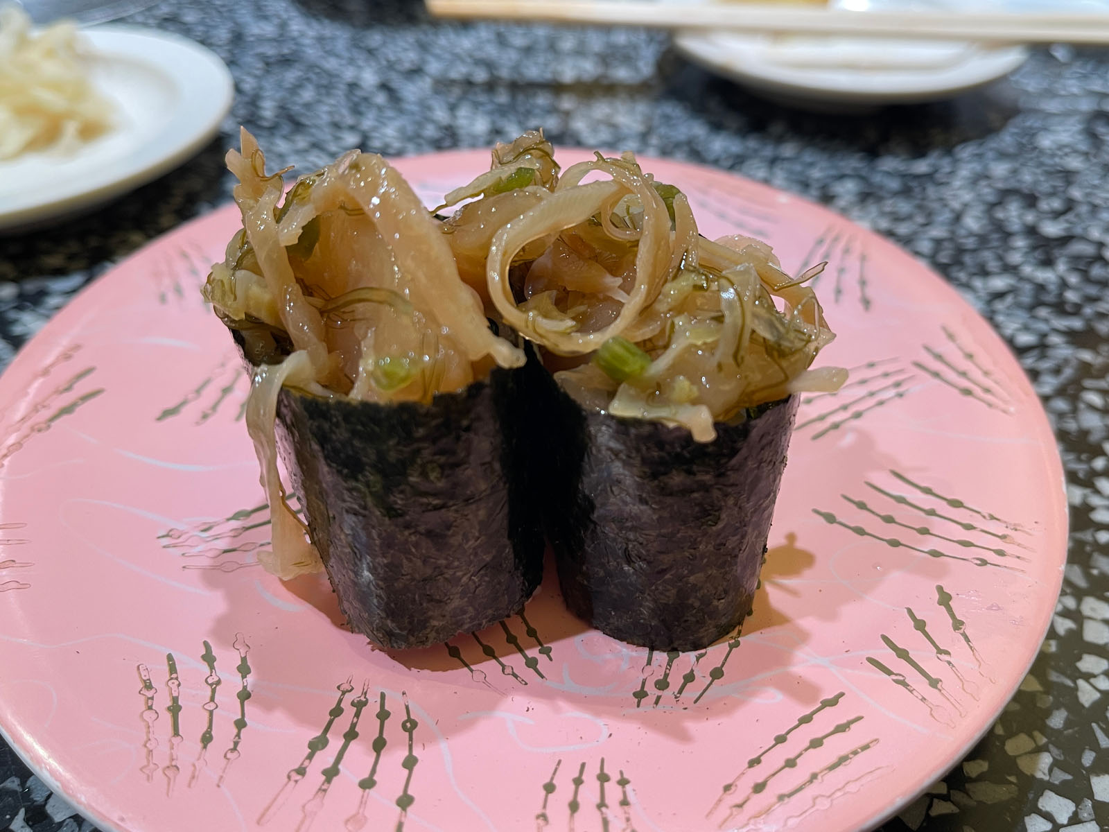 回転寿司 根室花まるでぼたんえび、とろにしん、筋子のお寿司食べた／北海道札幌