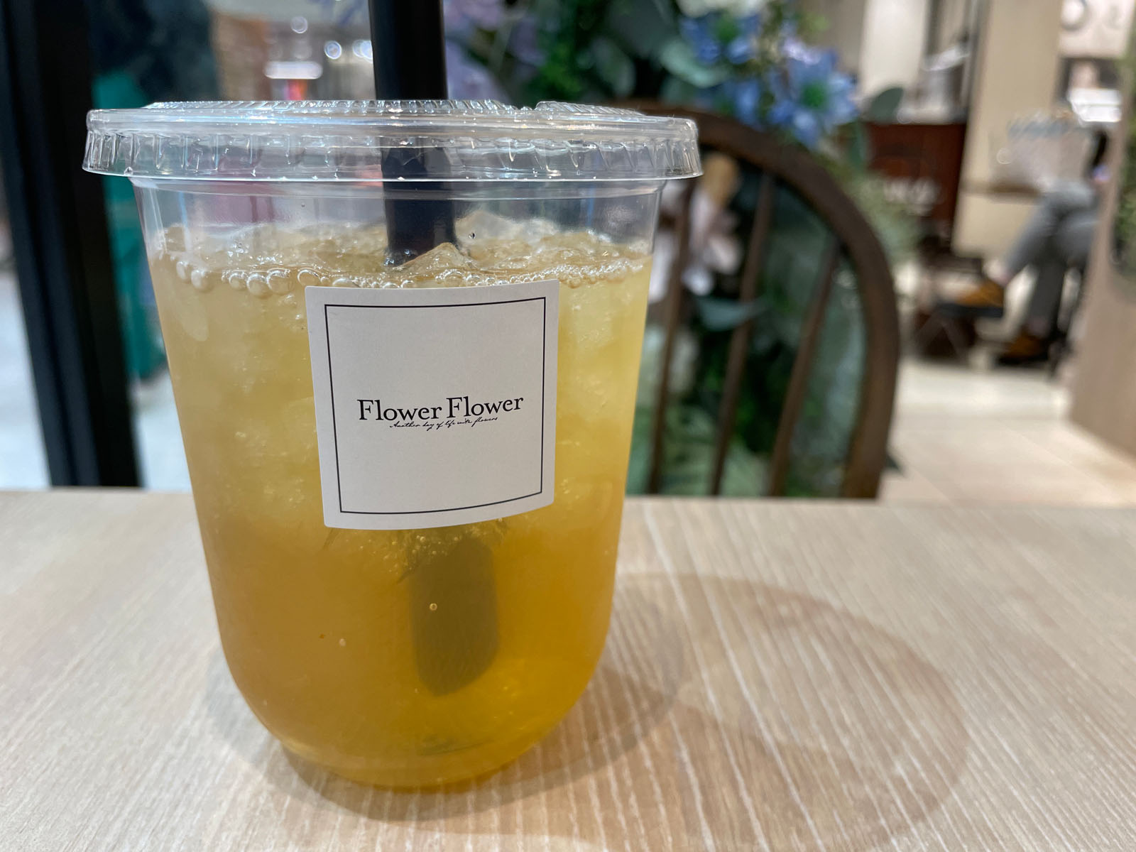 Flower Flowerのミックスフラワーソフトクリーム食べたよ！／札幌駅