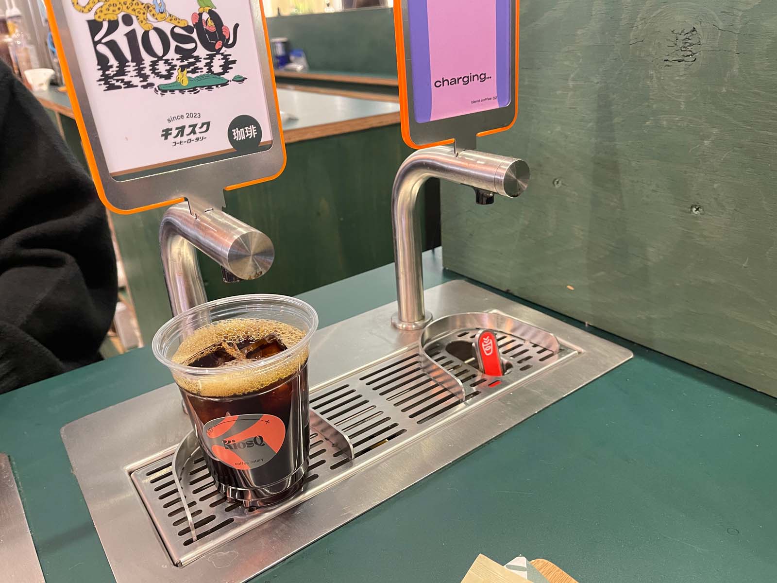 キオスク コーヒーロータリーで、ブレンドコーヒーと生ドーナツ食べたよ！／札幌ステラプレイス