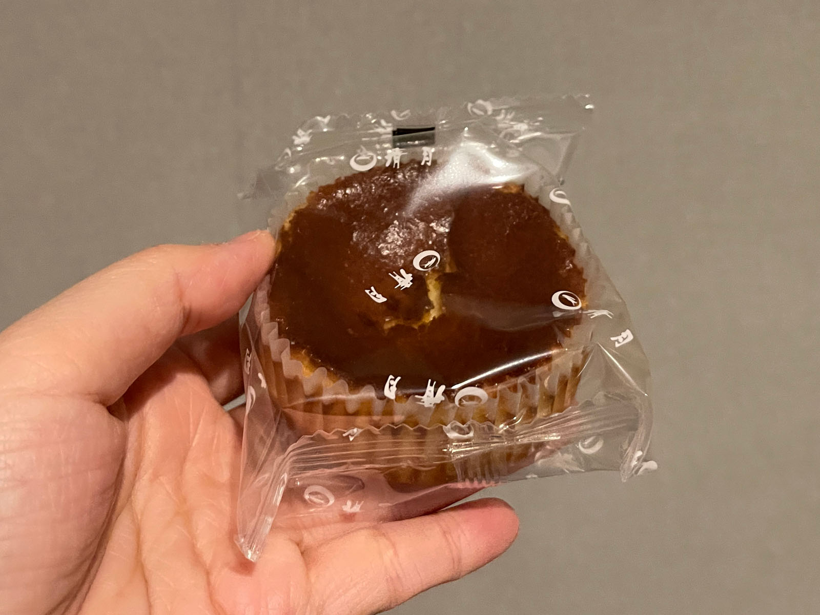 清月の北海道チーズケーキ「赤いサイロ」を買ったよ！／北海道土産