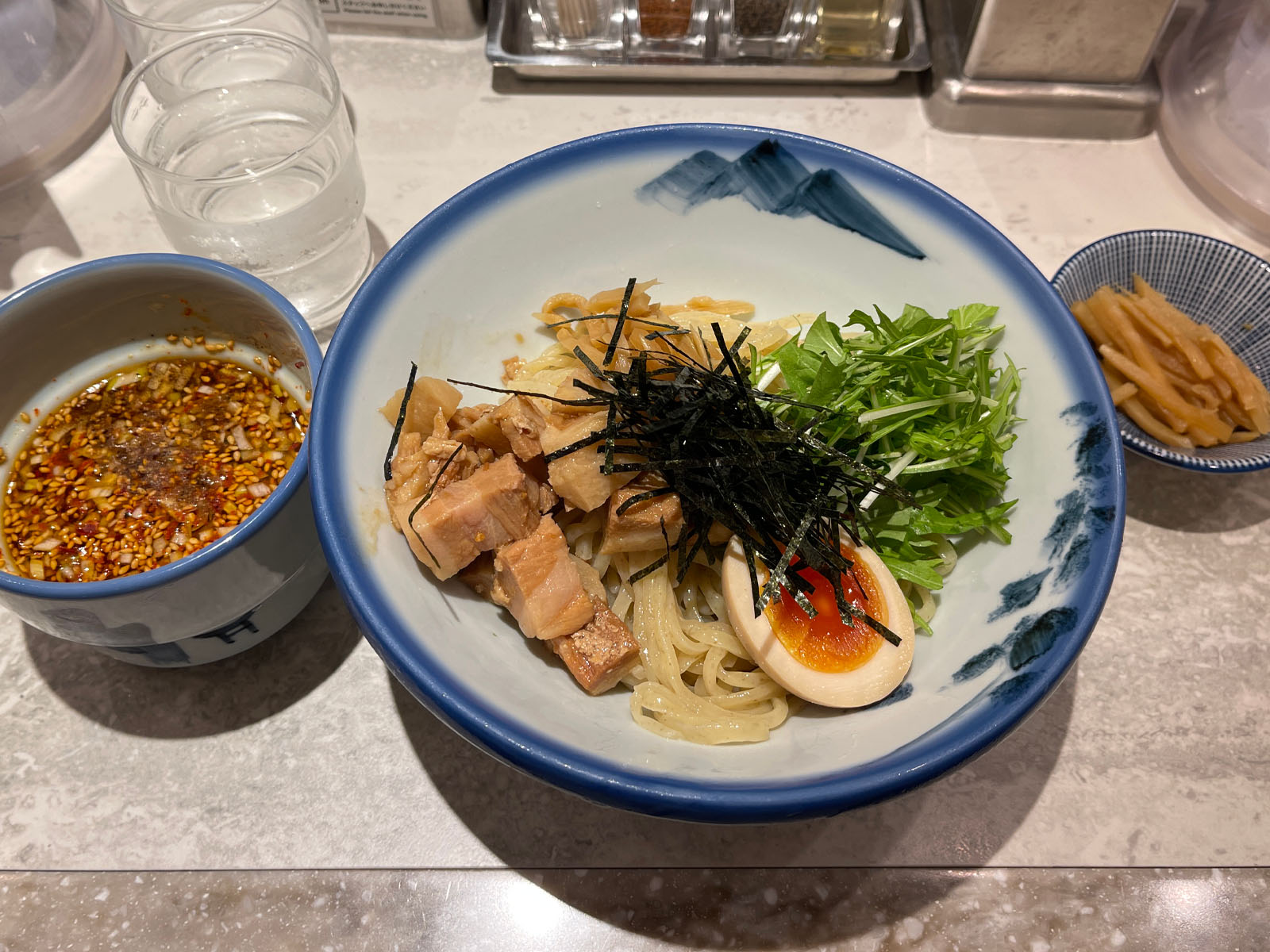 "まるごと一冊クーポンBOOK”を使ってAFURIの柚子塩らーめんと柚子露つけ麺食べた／横浜みなとみらい