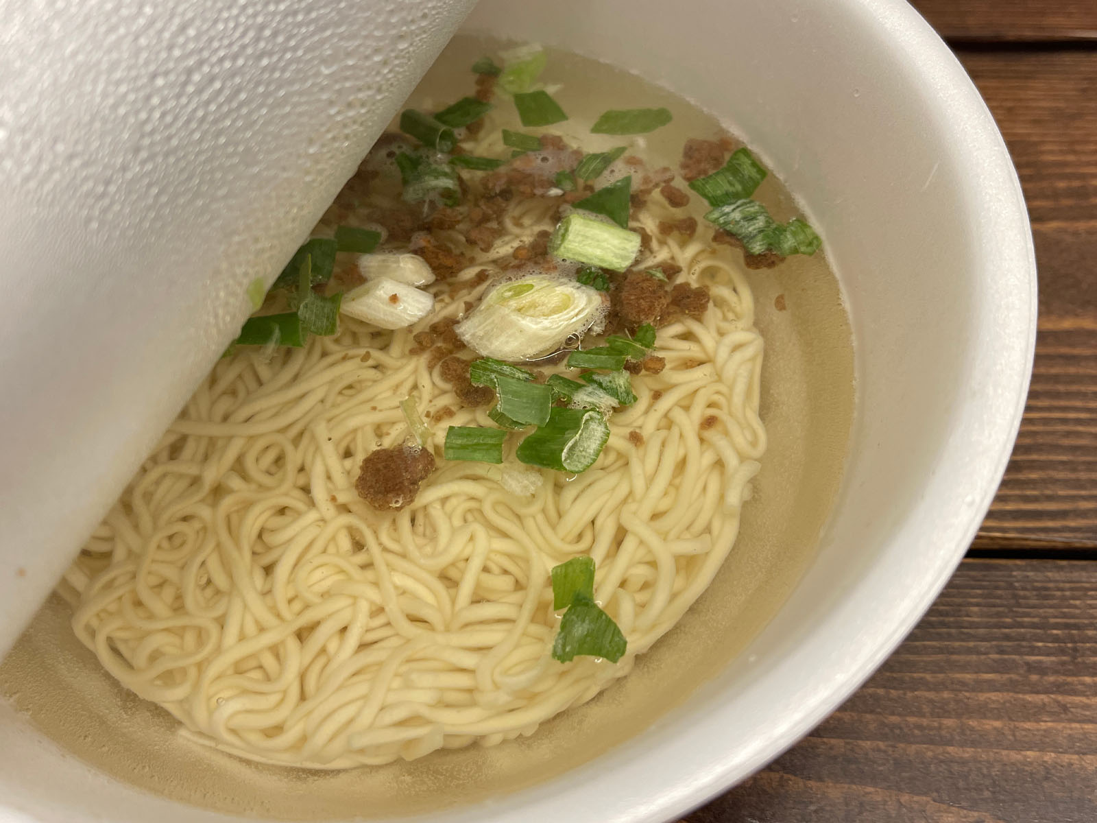 らぁ麺 飯田商店の沼津店限定 担々麺のカップ麺をセブンイレブンで買ったよ！