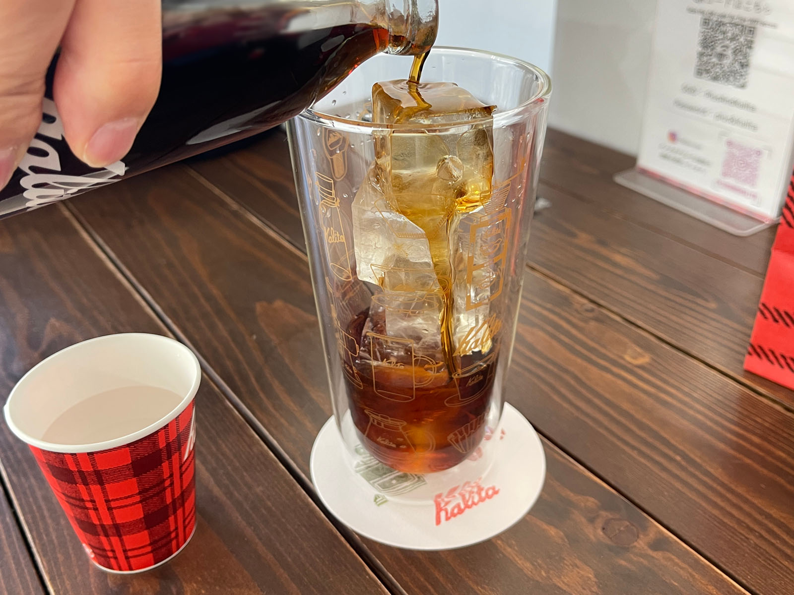 コーヒー機器販売メーカー"Kalita(カリタ)"がプロデュースした「pLus&Kalita」で珈琲飲んだ！／横浜元町