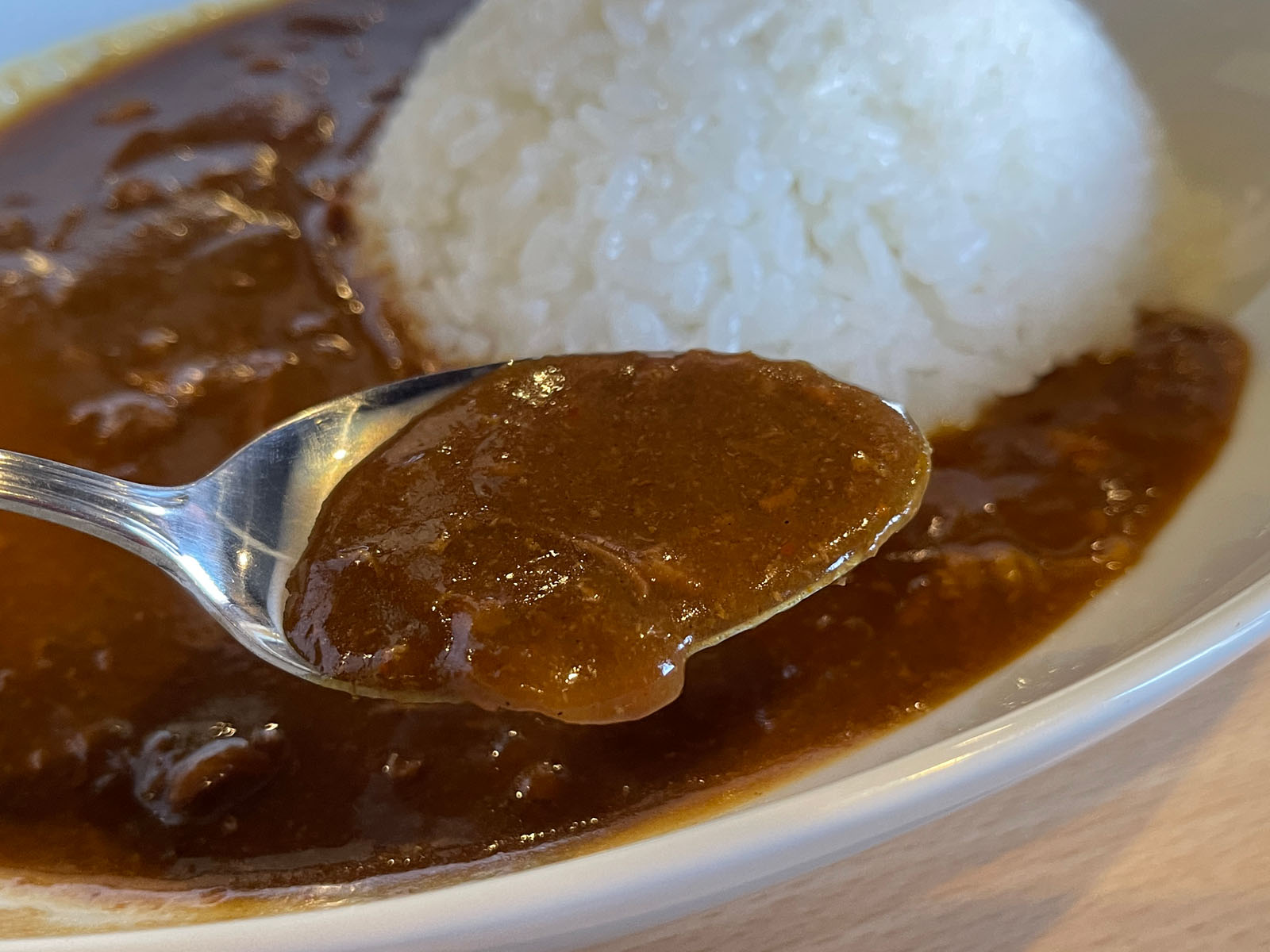 とんかつで有名な檍(あおき)のカツカレー専門店「いっぺこっぺ」に行ったよ／横浜石川町