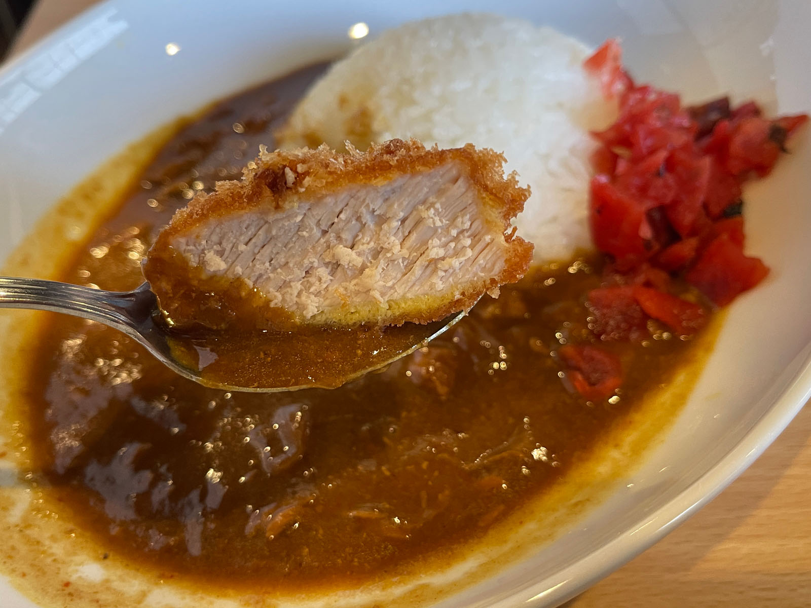 とんかつで有名な檍(あおき)のカツカレー専門店「いっぺこっぺ」に行ったよ／横浜石川町