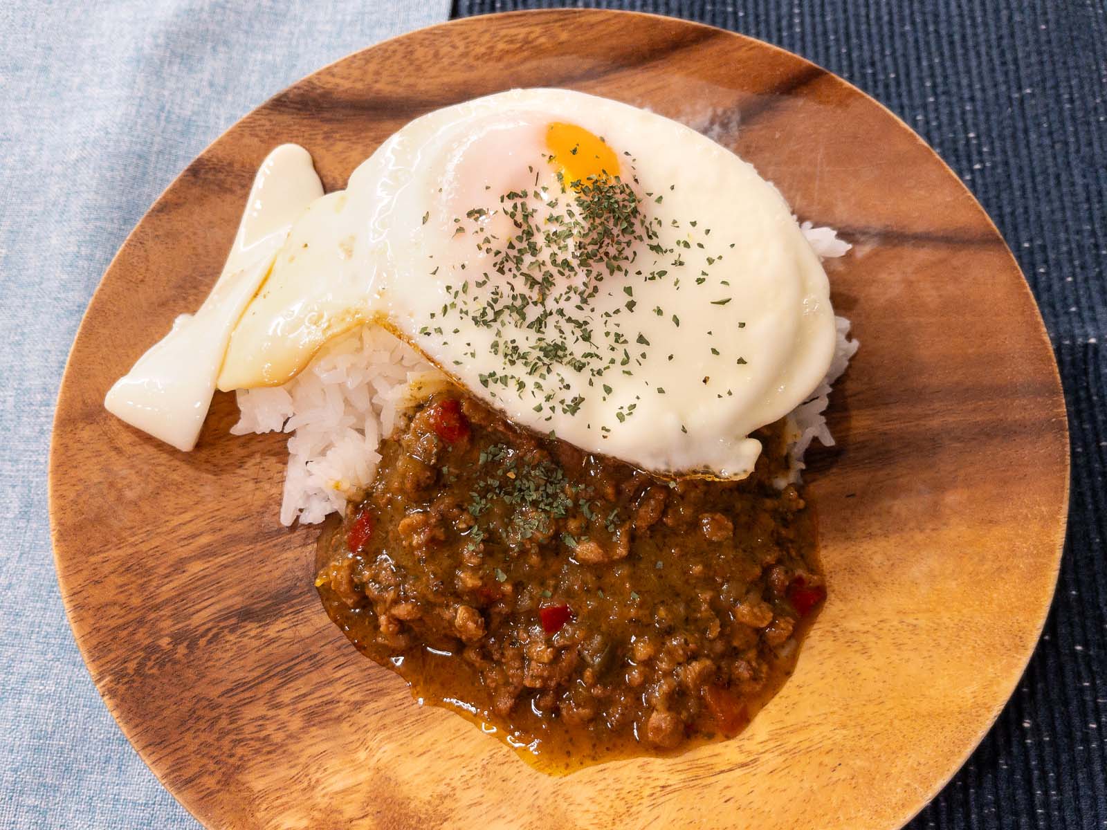 ニシキヤキッチンのガパオライスをタイのジャスミンライスで食べてみたよ！