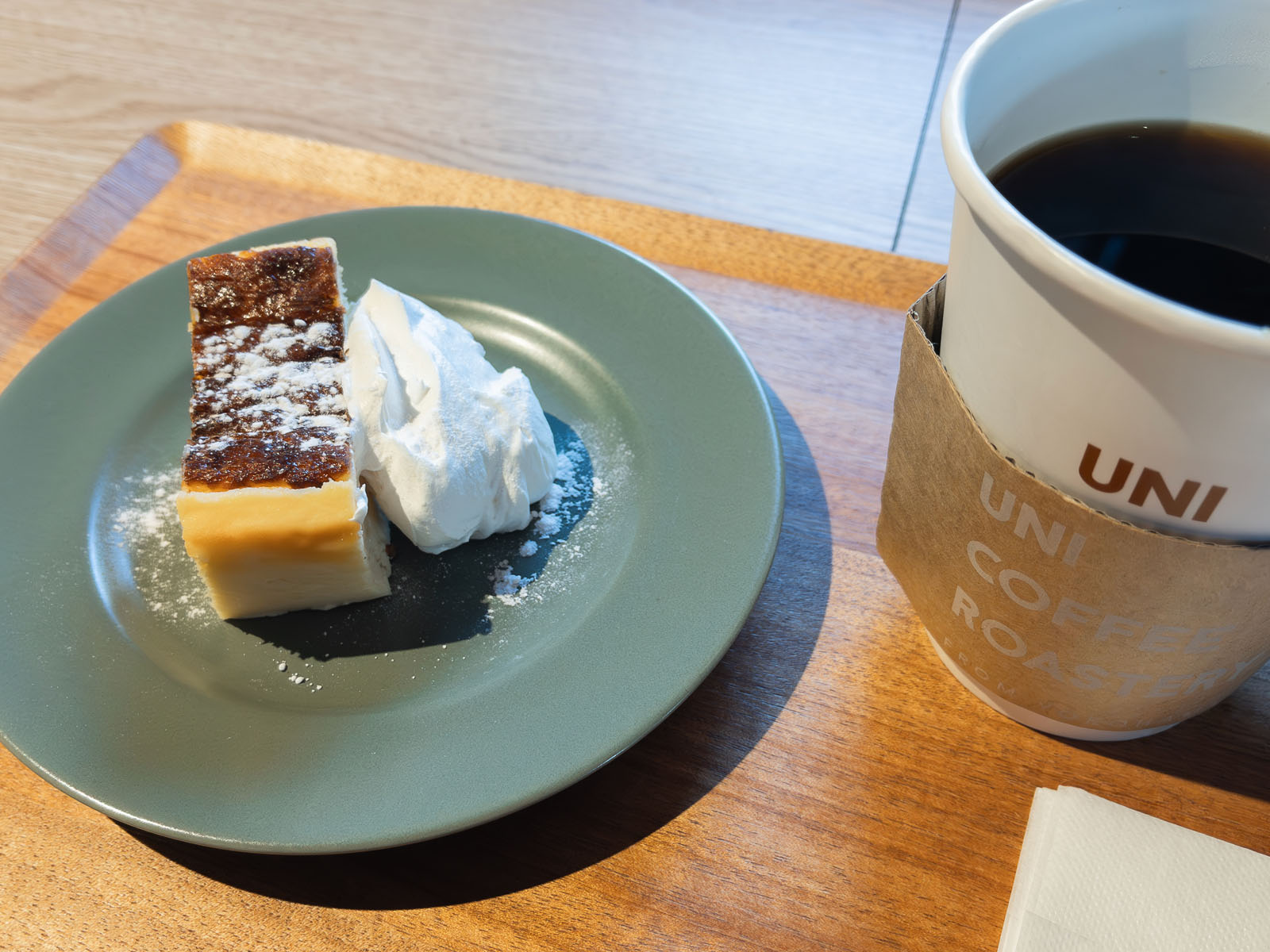 UNI COFFEE ROASTERYでなめらかバスチー食べたよ！／横浜赤レンガ倉庫1号館