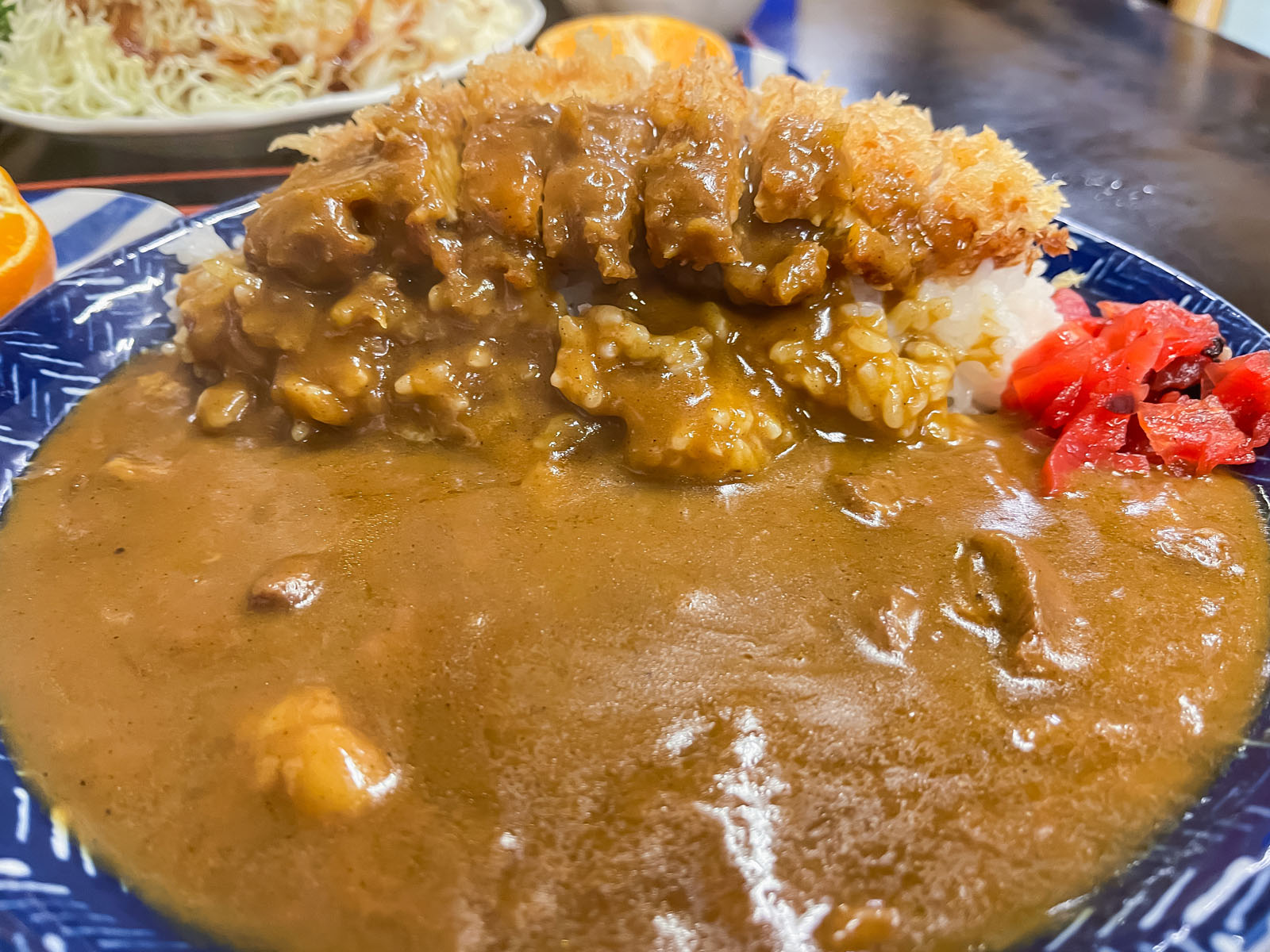 とんかつ割烹「かつ半」でカツカレーとアジフライ定食食べたよ！／横浜野毛