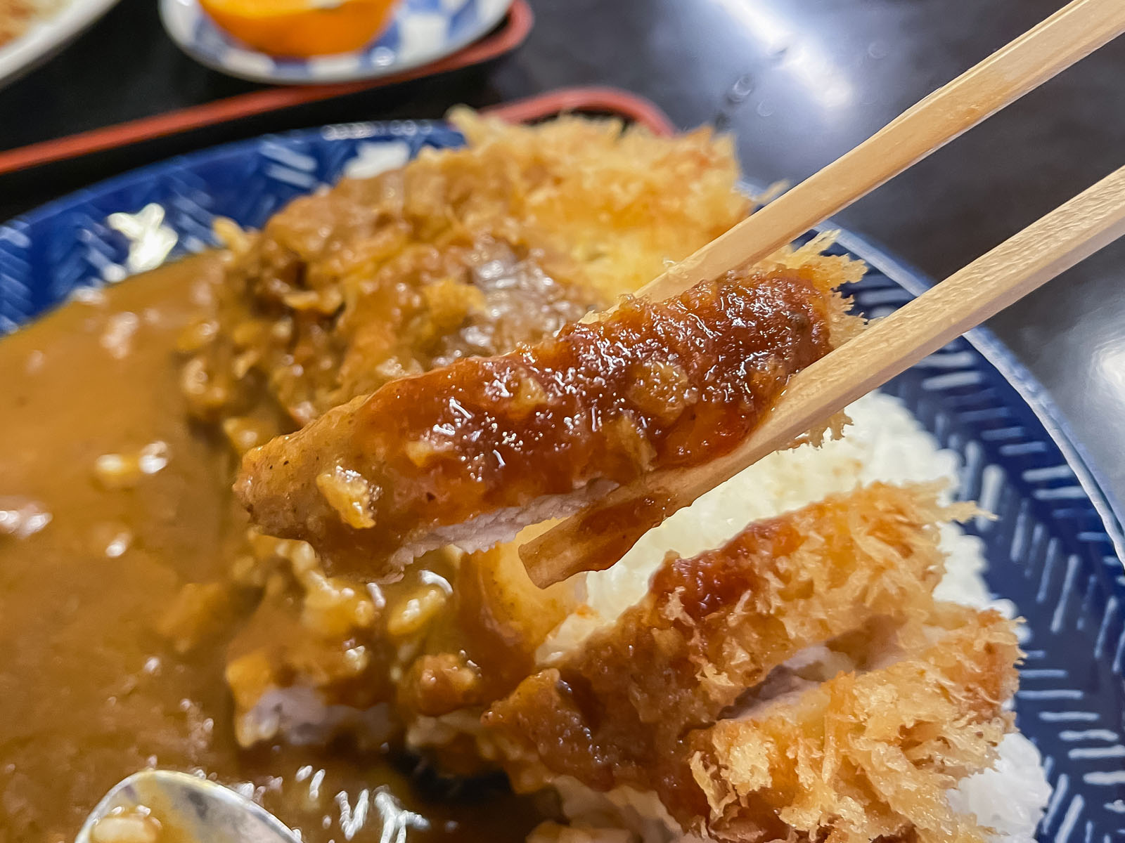 とんかつ割烹「かつ半」でカツカレーとアジフライ定食食べたよ！／横浜野毛