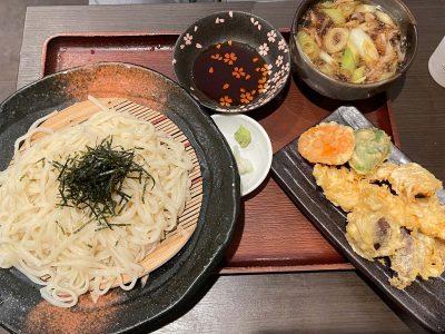 うどんと酒肴「おおぎ」で鴨せいろうどん、つけカレーうどん食べたよ！／横浜馬車道