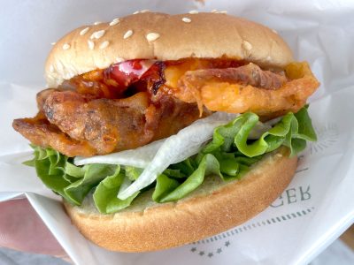フレッシュネスバーガーの”ヨルカフェ”でシンガポールチリクラブバーガーとフィッシュ&チップス食べた！