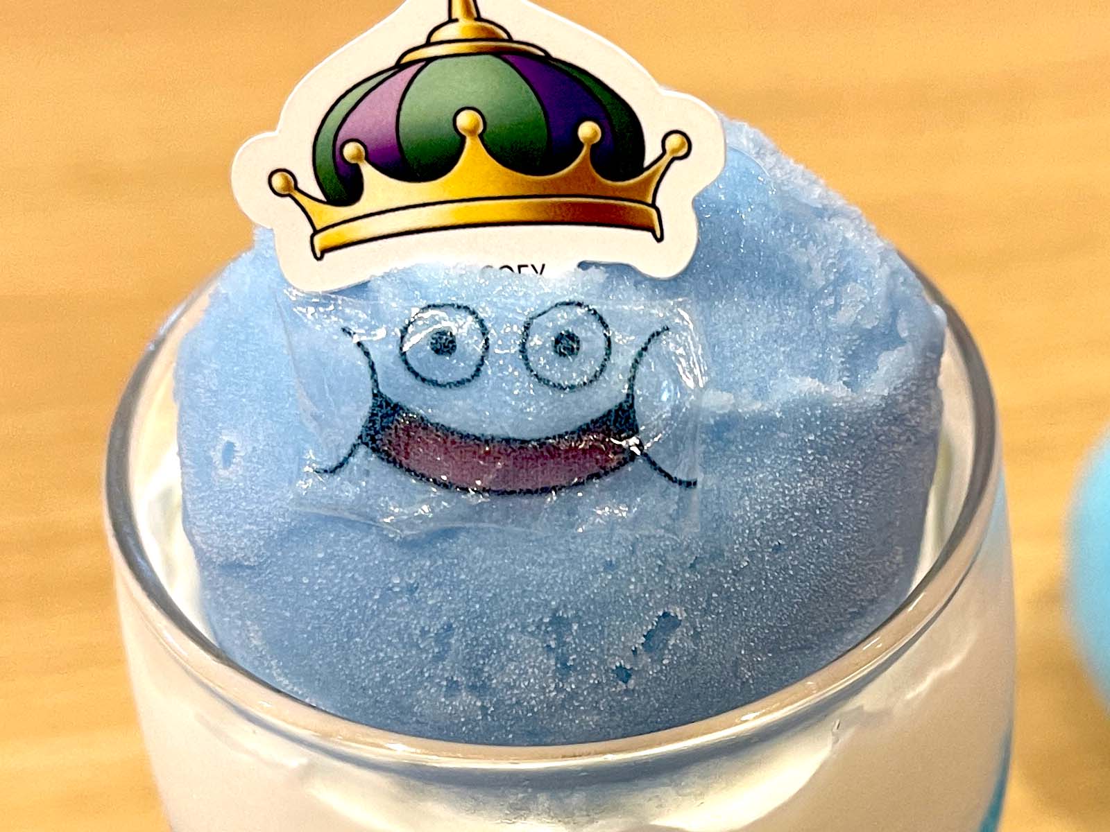 期間限定カフェ・ベホイミで「キングスライムのクリームソーダ」と「はぐれメタルのケーキ」食べたよ/横浜みなとみらい