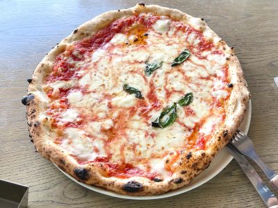 生チョコ発祥のお店「シルスマリア」のシルスカフェで、ホットチョコレートドリンク”ビターカカオ”とパルフェ食べた／横浜・馬車道
