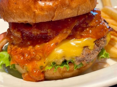 モスバーガー「モスプレミアム」で、モスプレミアムバーガー・チリコンカンのTACOサラダ・ソフトクリーム食べた！／横浜・桜木町