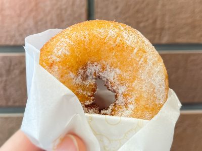 不二家の新ブランド「ペコちゃんミルキードーナツ」でドーナツ食べたよ！／横浜ワールドポーターズ