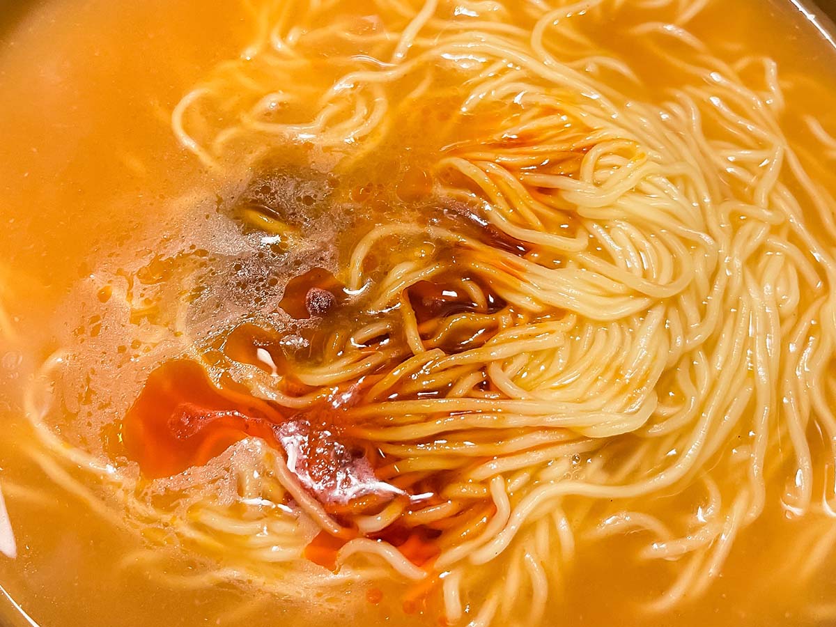 ヤマハ発動機(7272)の株主優待で、八郎めんの「宮城辛味噌ラーメン」5食セットがきた！
