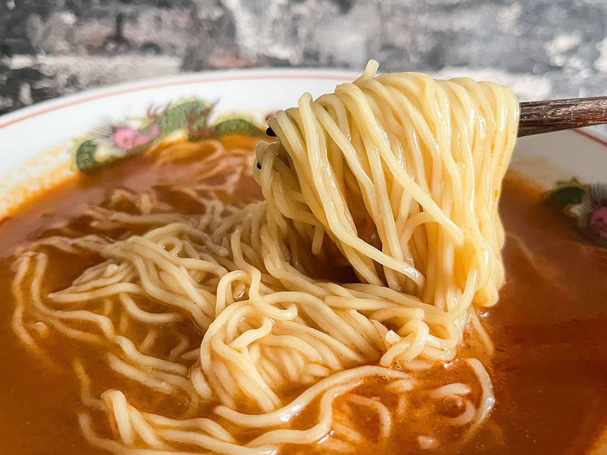ヤマハ発動機(7272)の株主優待で、八郎めんの「宮城辛味噌ラーメン」5食セットがきた！