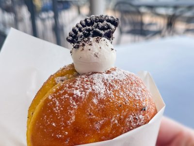 「UNI COFFEE」の”生ドーナツ”期間限定味ティラミス・クッキークリーム・塩キャラメル・ピスタチオ食べた／横浜ハンマーヘッド