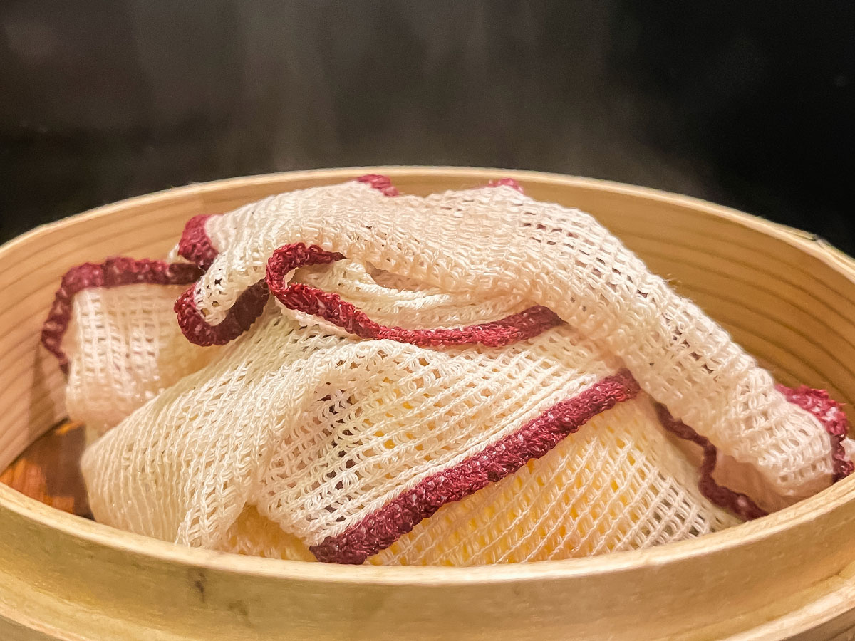 「重慶飯店」の冷凍 "麻婆豆腐まん" 買ってみたよ!/横浜中華街