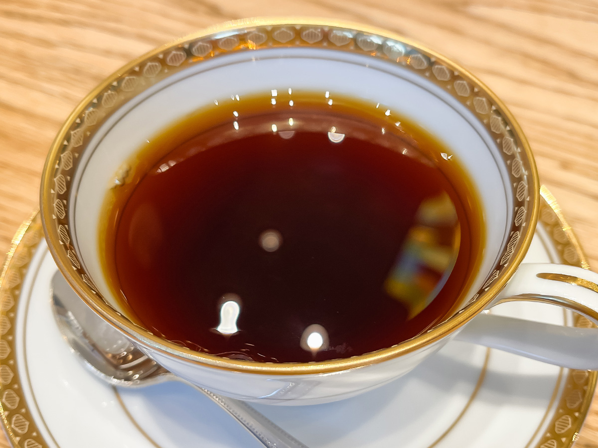 「水信フルーツパーラー」でストロベリーサンドイッチ、柑橘と春苺のパフェ食べた!/横浜北仲ブリック&ホワイト