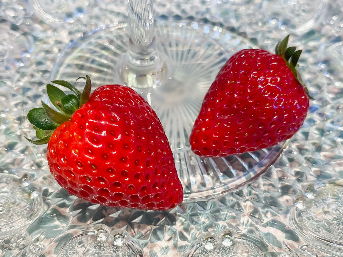 「水信フルーツパーラー」でストロベリーサンドイッチ、柑橘と春苺のパフェ食べた!/横浜北仲ブリック&ホワイト