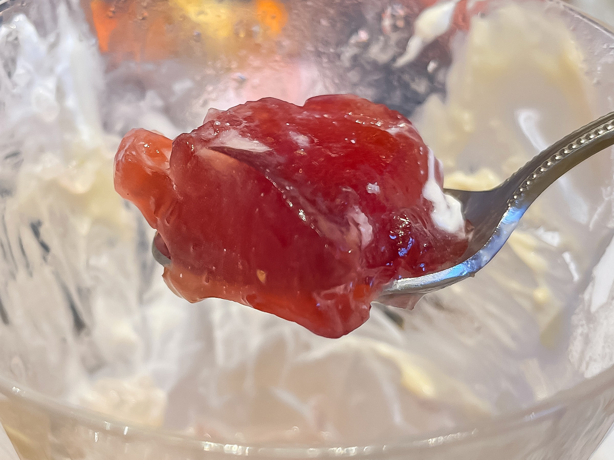 「水信フルーツパーラー」でストロベリーサンドイッチ、柑橘と春苺のパフェ食べた!/横浜北仲ブリック&ホワイト