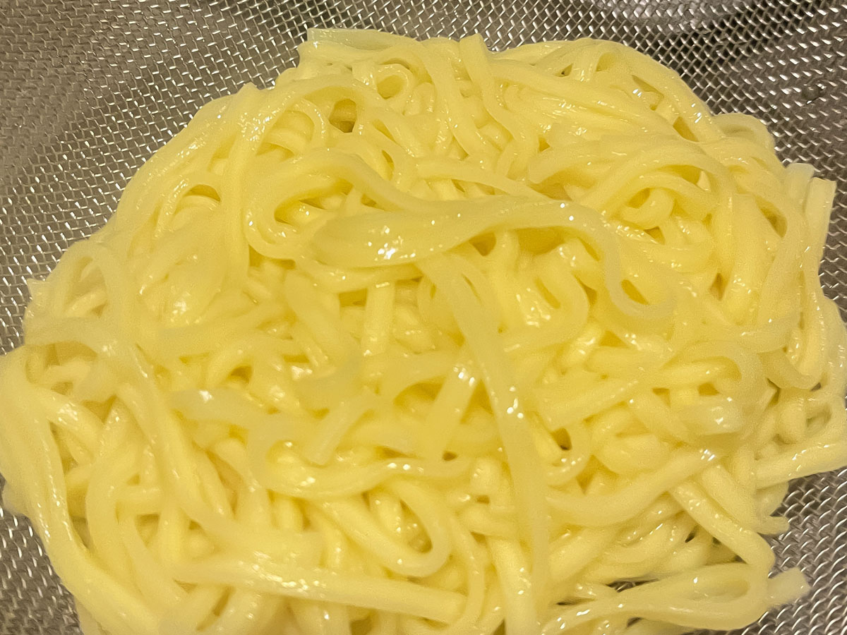 「石渡商店」の気仙沼産の自家製オイスターソースを使った油まぜ麺 "牡蠣油麺"食べた!/宮城県