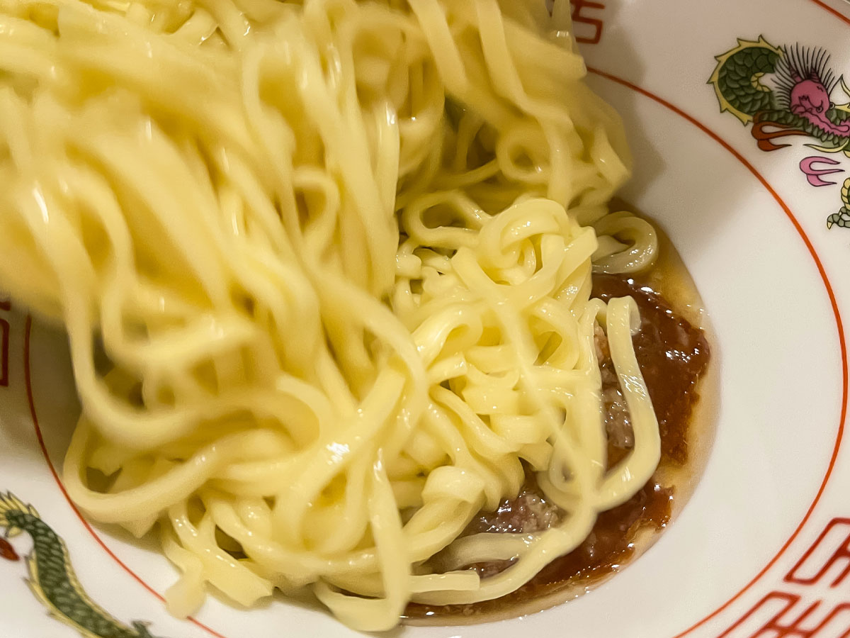 「石渡商店」の気仙沼産の自家製オイスターソースを使った油まぜ麺 "牡蠣油麺"食べた!/宮城県