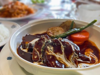 洋食「山手ロシュ」でビーフシチュー、ナポリタンスパゲッティ食べたよ！／横浜・山手