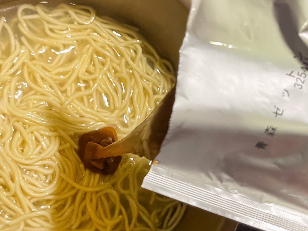 UMAMYの名店の一杯シリーズ、煮干し中華「麺やゼットン(絶豚)」食べたよ！／青森県