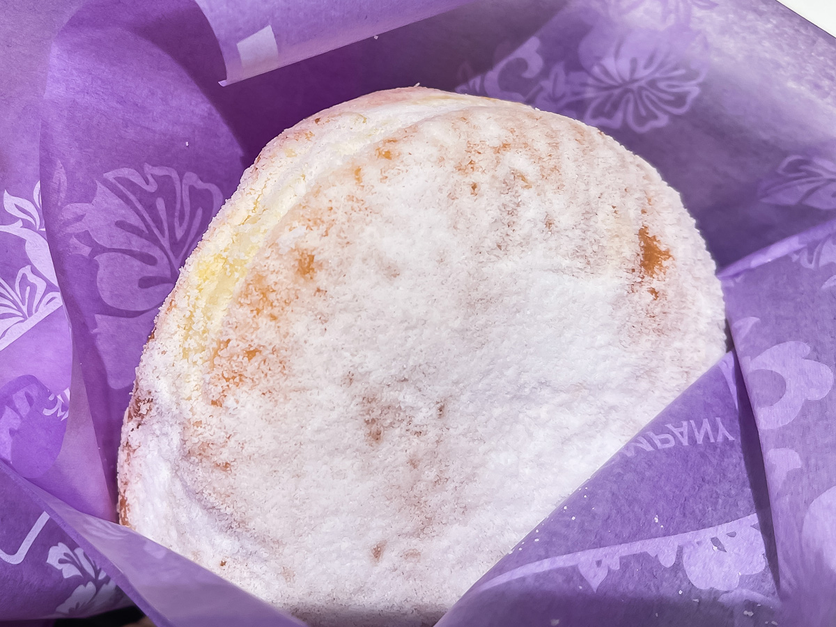 ベーカリースクエアで「ハワイアンスイーツカンパニー」のコナコーヒークリームとハワイアンソルトクリームドーナツ食べた/横浜高島屋