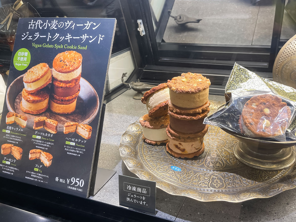 CARVAAN デリカテッセンで、アラビアンサンドのファラフェル&フムス食べた!/横浜高島屋