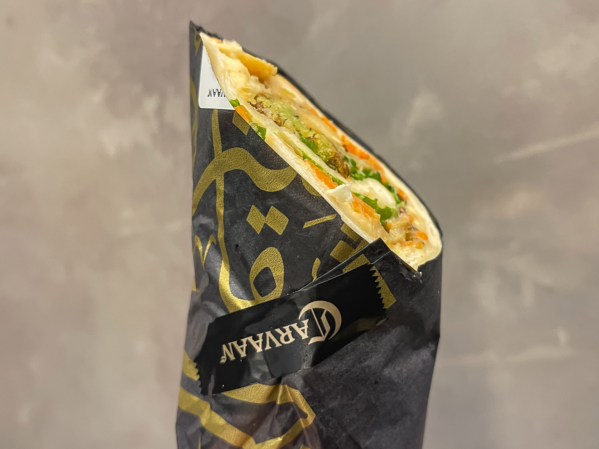 CARVAAN デリカテッセンで、アラビアンサンドのファラフェル&フムス食べた!/横浜高島屋