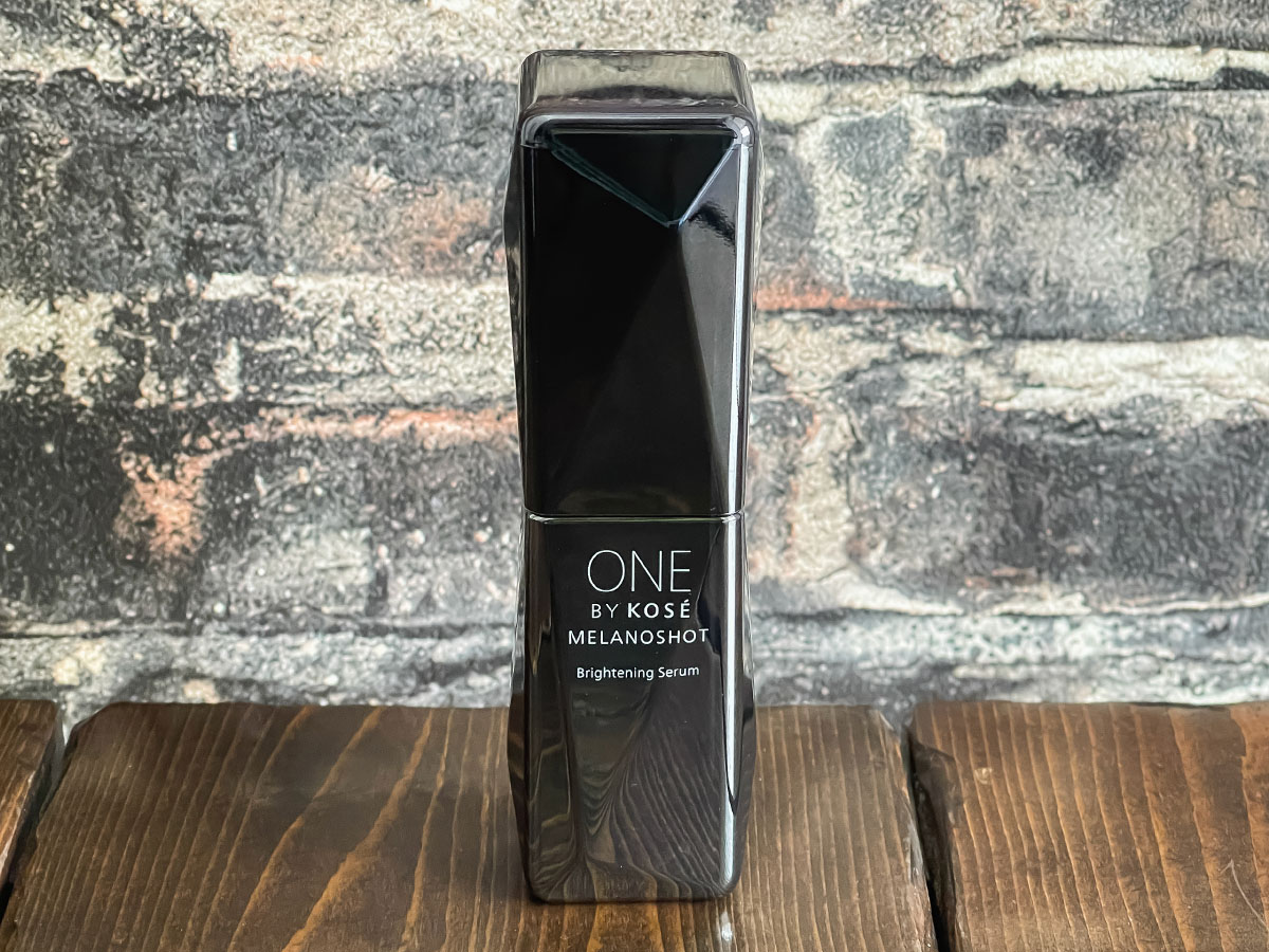 コーセー(4922)の株主優待で、ONE BY KOSÉのメラノショットWとセラムヴェール ディープリペアきた!